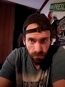 Snapshot of RobStrokes215 chatting on December 23, 1:03 pm RobStrokes215 online show from December 23, 1:03 pm