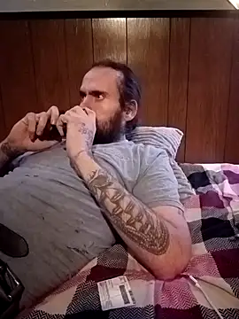 Snapshot of RobStrokes215 chatting on January 31, 9:59 am RobStrokes215 online show from January 31, 9:59 am