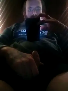 Snapshot of RobStrokes215 chatting on February 14, 9:13 am RobStrokes215 online show from February 14, 9:13 am