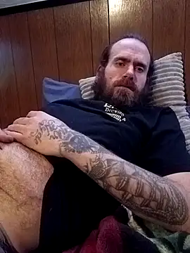 Snapshot of RobStrokes215 chatting on March 3, 4:58 am RobStrokes215 online show from March 3, 4:58 am