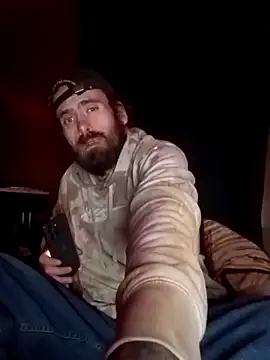 Snapshot of RobStrokes215 chatting on October 26, 4:07 am RobStrokes215 online show from October 26, 4:07 am