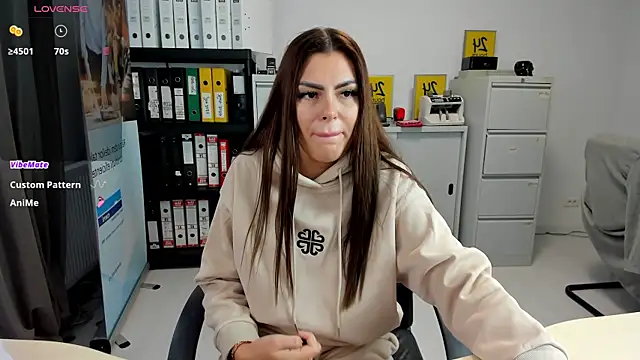 Snapshot of kilenyapatrice chatting on December 3, 11:55 am kilenyapatrice online show from December 3, 11:55 am