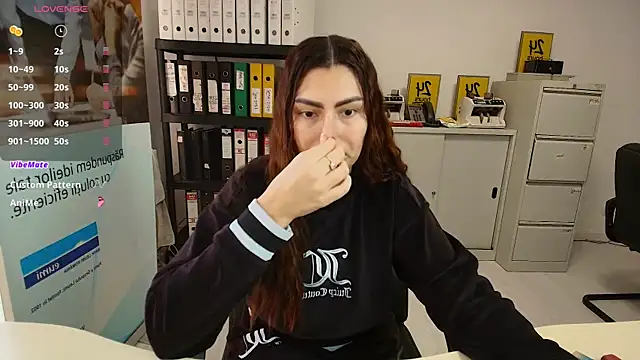 Snapshot of kilenyapatrice chatting on February 10, 1:33 pm kilenyapatrice online show from February 10, 1:33 pm