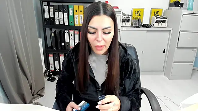 Snapshot of kilenyapatrice chatting on November 8, 12:38 pm kilenyapatrice online show from November 8, 12:38 pm