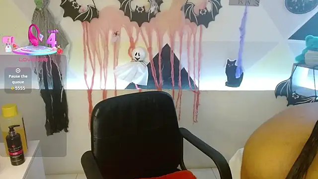 NatashaDormat online show from October 24, 2:24 pm