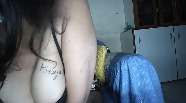 Snapshot of Kinjal_patel01 chatting on March 9, 5:33 am Kinjal patel01 online show from March 9, 5:33 am