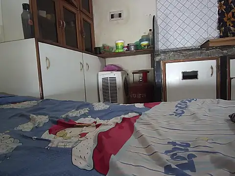 Snapshot of Kinjal_patel01 chatting on September 10, 4:34 am Kinjal patel01 online show from September 10, 4:34 am