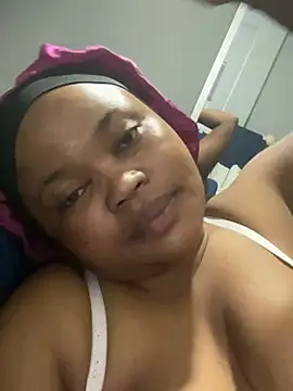 Curveysinaa online show from February 4, 7:00 pm