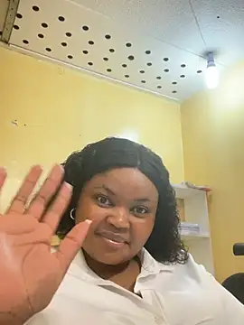 Curveysinaa online show from February 17, 12:27 pm