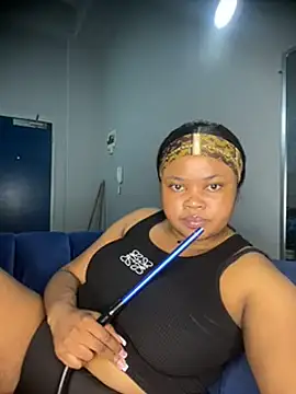 Curveysinaa online show from March 22, 5:52 pm