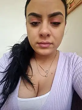 ElyzaIbarra online show from February 26, 5:20 am