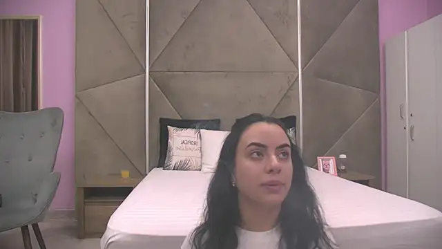 ElyzaIbarra online show from October 17, 5:21 am