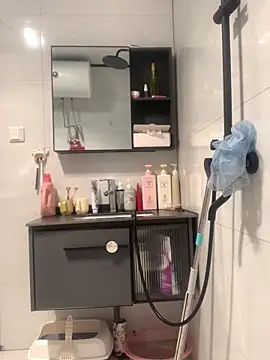 Aimeil online show from March 1, 2:37 am