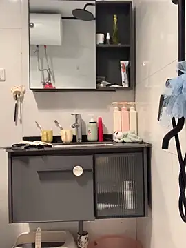 Aimeil online show from March 14, 3:14 pm