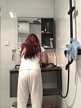 Aimeil online show from March 16, 1:17 pm