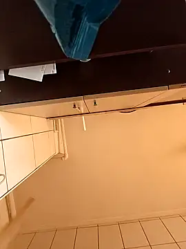 Snapshot of vulpe8400 chatting on October 11, 6:23 am vulpe8400 online show from October 11, 6:23 am