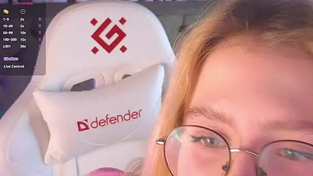 Snapshot of jenny_bunny_ chatting on February 27, 7:34 am jenny bunny online show from February 27, 7:34 am