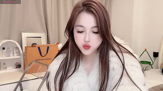 Snapshot of Neyllar chatting on March 19, 7:06 pm Neyllar online show from March 19, 7:06 pm