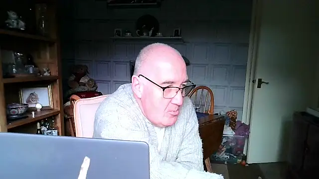 Snapshot of Adamdaddybear chatting on January 13, 12:02 pm Adamdaddybear online show from January 13, 12:02 pm