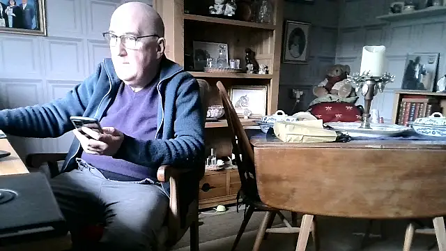 Snapshot of Adamdaddybear chatting on January 22, 11:45 am Adamdaddybear online show from January 22, 11:45 am