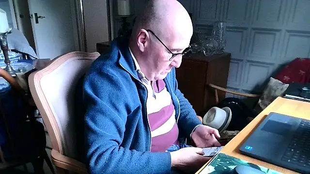 Snapshot of Adamdaddybear chatting on February 3, 12:25 pm Adamdaddybear online show from February 3, 12:25 pm