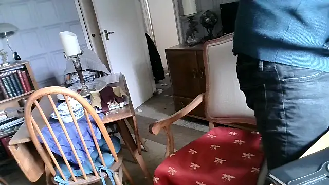 Snapshot of Adamdaddybear chatting on February 9, 1:25 pm Adamdaddybear online show from February 9, 1:25 pm