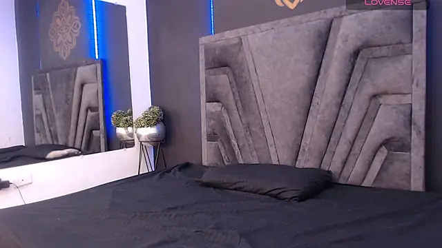 Snapshot of stefany_bro chatting on February 6, 11:43 am stefany bro online show from February 6, 11:43 am