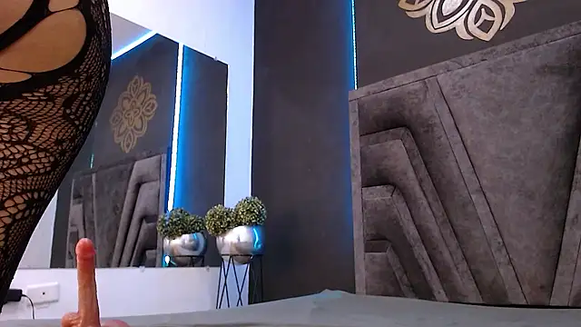 Snapshot of stefany_bro chatting on March 4, 2:32 pm stefany bro online show from March 4, 2:32 pm