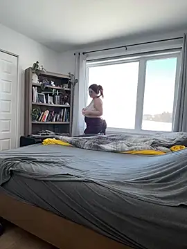 Snapshot of Sweetleeahxx chatting on February 28, 4:20 pm Sweetleeahxx online show from February 28, 4:20 pm