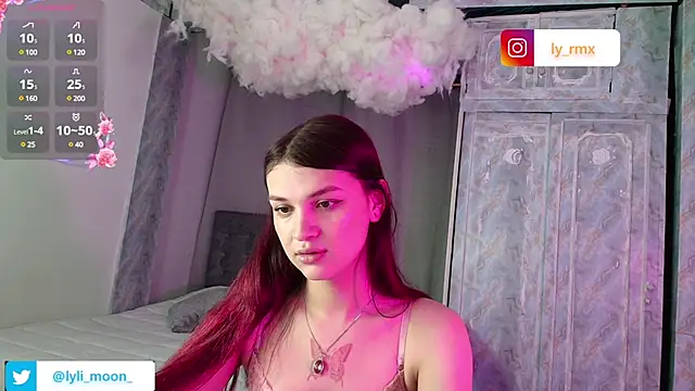 lylita2 online show from December 18, 2:21 am