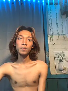 imtwinky online show from October 18, 7:03 pm