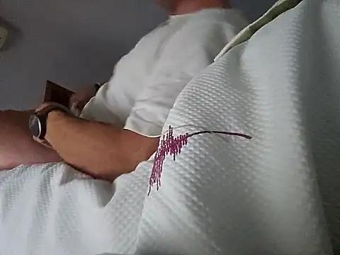 Lucas   81 online show from November 17, 1:28 pm