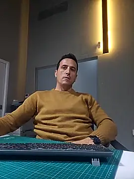 Lucas   81 online show from December 2, 7:53 pm