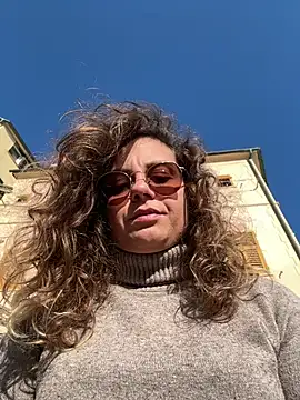 Snapshot of ItalianiMuli chatting on February 20, 2:35 pm ItalianiMuli online show from February 20, 2:35 pm