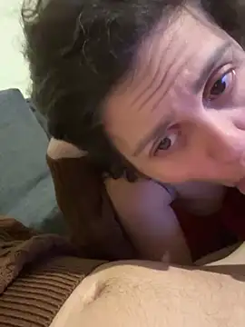 Snapshot of ItalianiMuli chatting on February 20, 8:25 pm ItalianiMuli online show from February 20, 8:25 pm