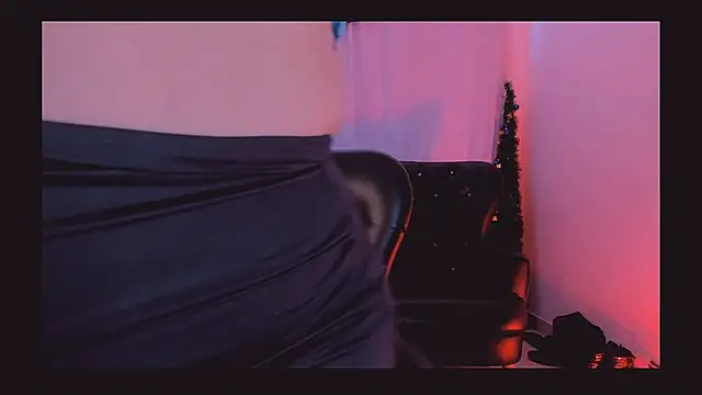 Snapshot of Agatha_humidity chatting on March 10, 7:29 pm Agatha humidity online show from March 10, 7:29 pm