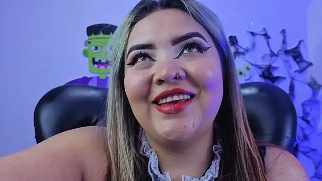 Snapshot of Agatha_humidity chatting on October 9, 7:28 am Agatha humidity online show from October 9, 7:28 am