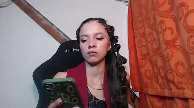 sweetdam12 online show from February 2, 5:15 pm