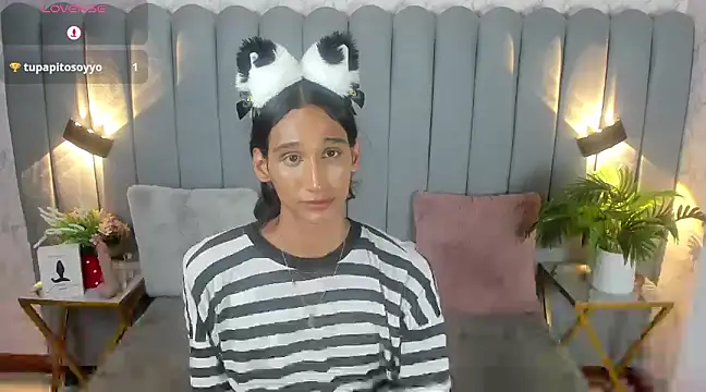 skyyfoxpraga online show from January 12, 1:11 am