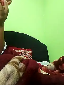 Snapshot of Taniya07 chatting on January 5, 1:24 am Taniya07 online show from January 5, 1:24 am