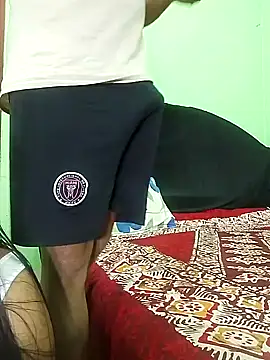 Snapshot of Taniya07 chatting on February 6, 10:48 am Taniya07 online show from February 6, 10:48 am