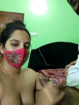 Snapshot of Taniya07 chatting on March 8, 8:03 pm Taniya07 online show from March 8, 8:03 pm