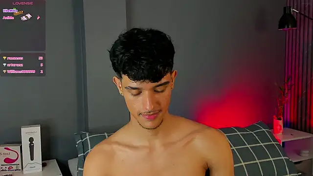 Snapshot of Busterspinter chatting on February 4, 10:32 am Busterspinter online show from February 4, 10:32 am