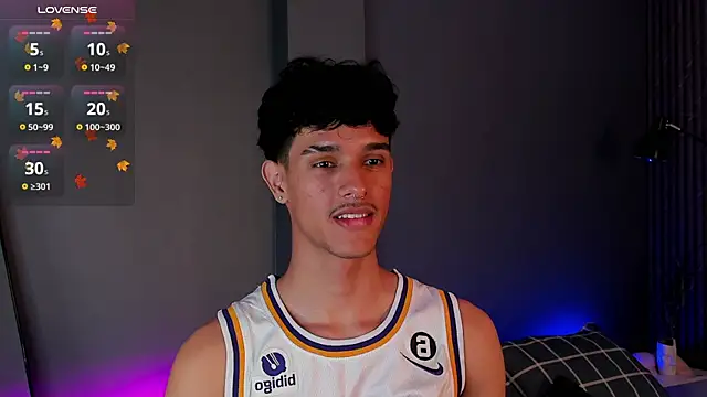 Snapshot of Busterspinter chatting on February 10, 11:36 am Busterspinter online show from February 10, 11:36 am