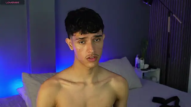 Snapshot of Busterspinter chatting on March 3, 6:26 am Busterspinter online show from March 3, 6:26 am