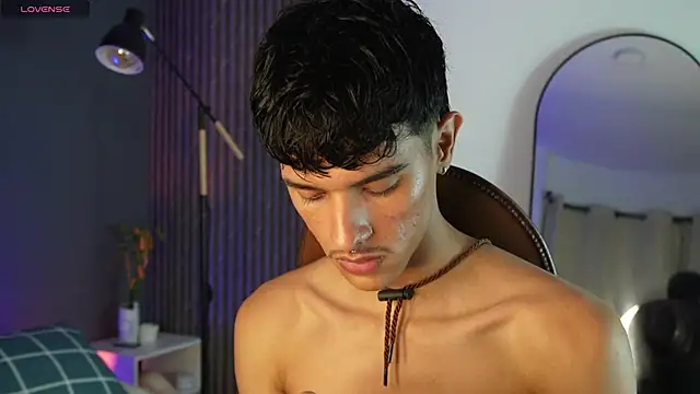 Snapshot of Busterspinter chatting on March 10, 8:15 am Busterspinter online show from March 10, 8:15 am