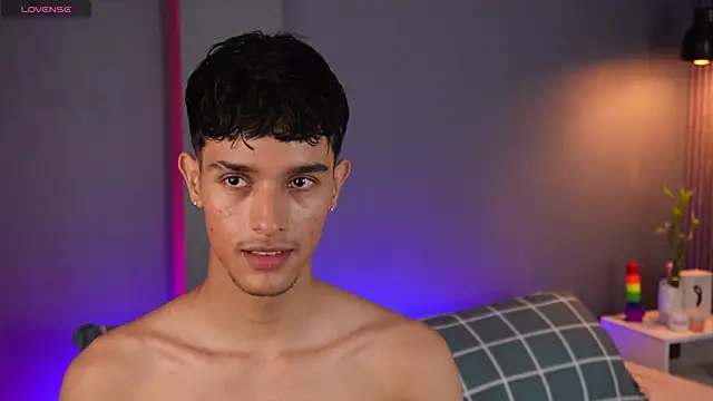 Snapshot of Busterspinter chatting on March 19, 11:06 am Busterspinter online show from March 19, 11:06 am