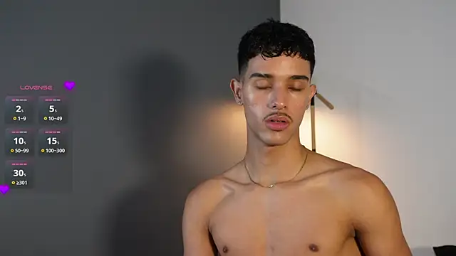 Snapshot of Busterspinter chatting on October 13, 12:27 pm Busterspinter online show from October 13, 12:27 pm