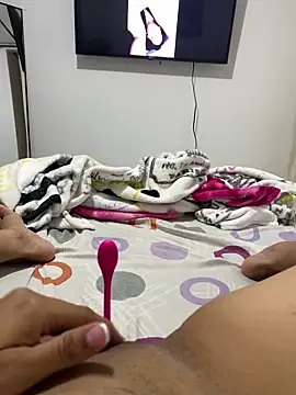 ANYLU19 online show from February 20, 3:12 am