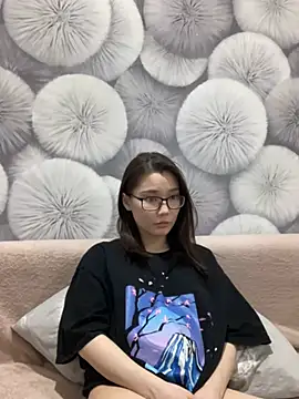 Milka23 online show from March 15, 7:48 pm